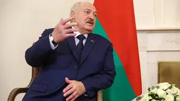 Президент Белоруссии назвал трепом угрозы Зеленского в адрес страны
